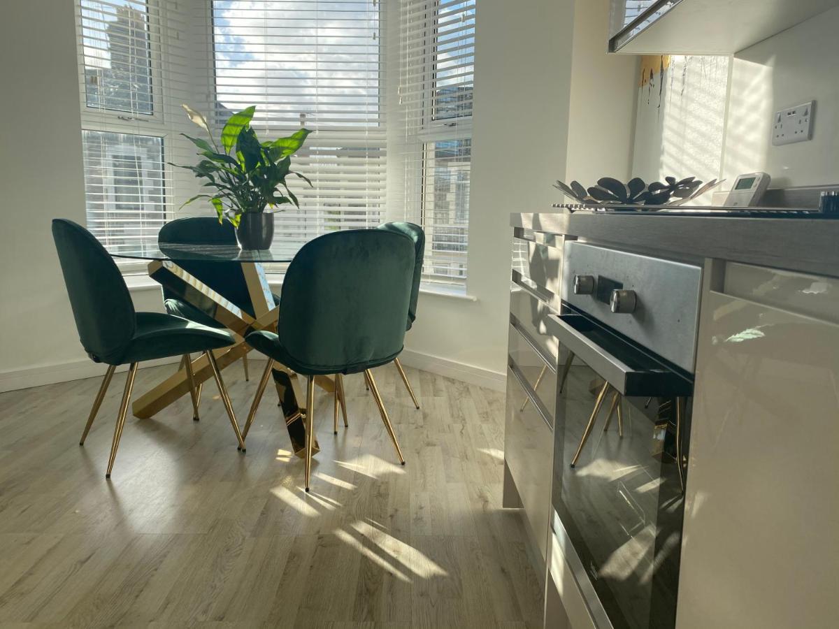 Stylish Pontcanna Flat Near City Centre Кардиф Екстериор снимка
