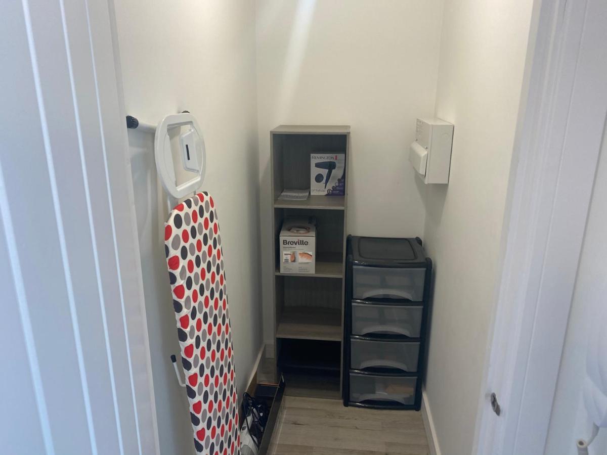 Stylish Pontcanna Flat Near City Centre Кардиф Екстериор снимка