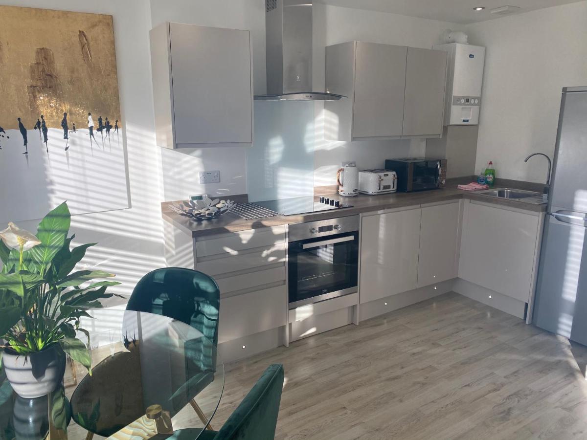 Stylish Pontcanna Flat Near City Centre Кардиф Екстериор снимка